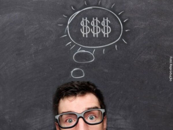 Crenças limitantes sobre dinheiro travam crescimento pessoal