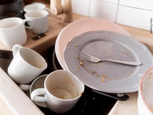 Doenças transmitidas por alimentos: o que não fazer na cozinha