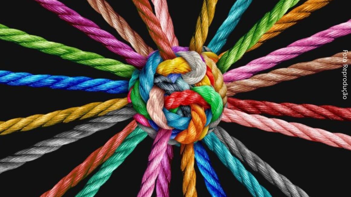 Imagem de linhas coloridas entrelaçadas, representando diferentes formas de conexão afetiva que se unem num só laço por meio das linguagens do amor.